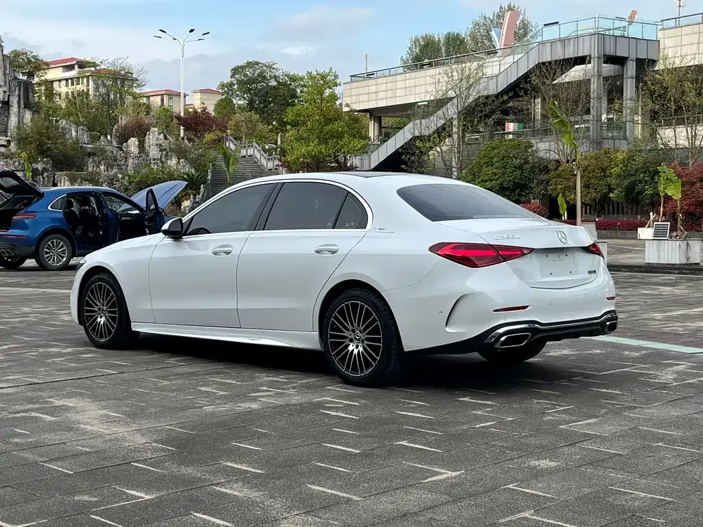 Mercedes-Benz C-Class — фото 10