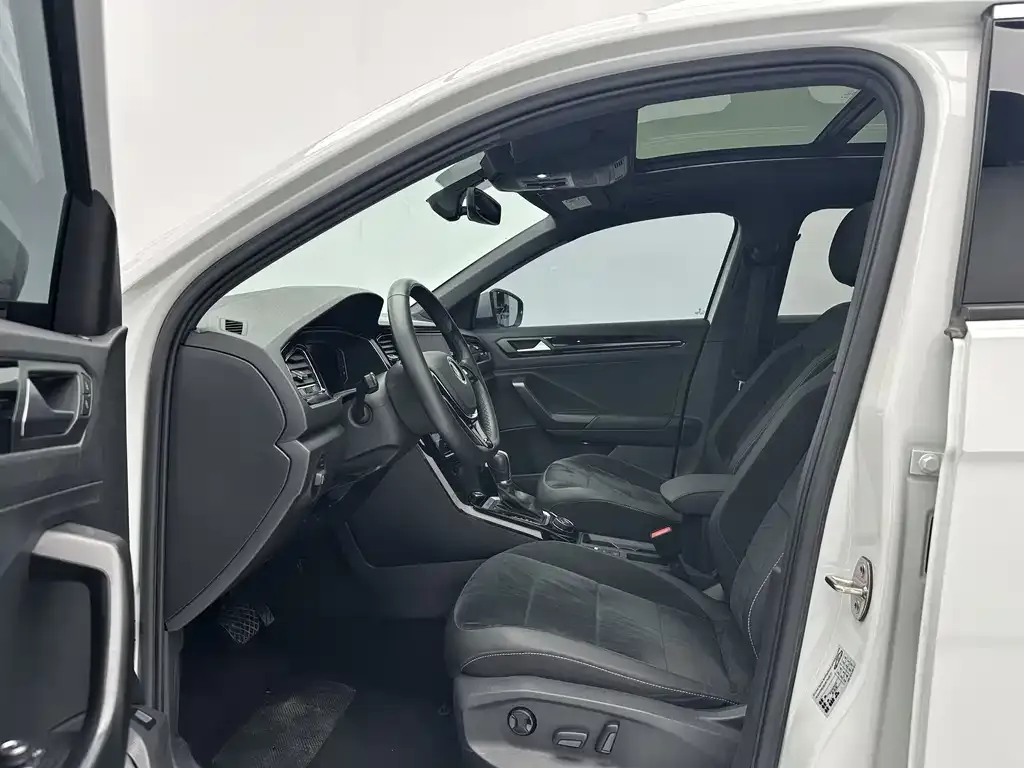 Volkswagen T-Roc 2021 из CN, фото 5