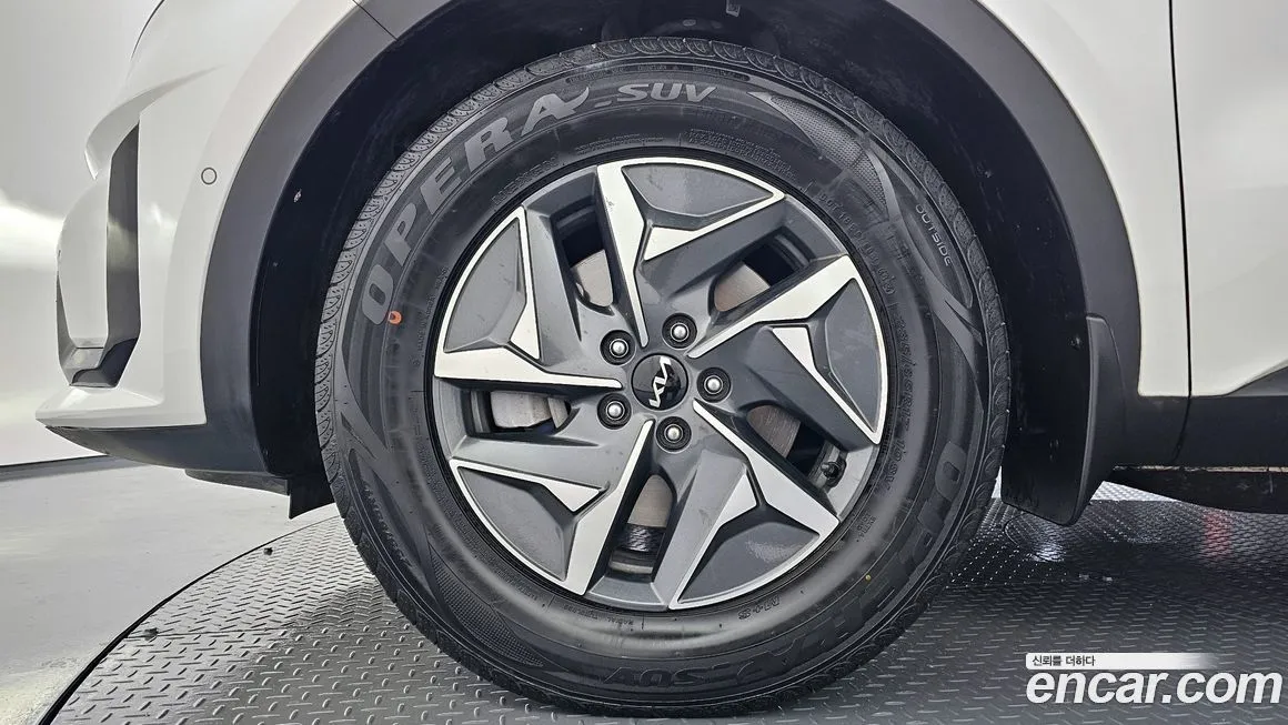 Kia Sorento — фото 10