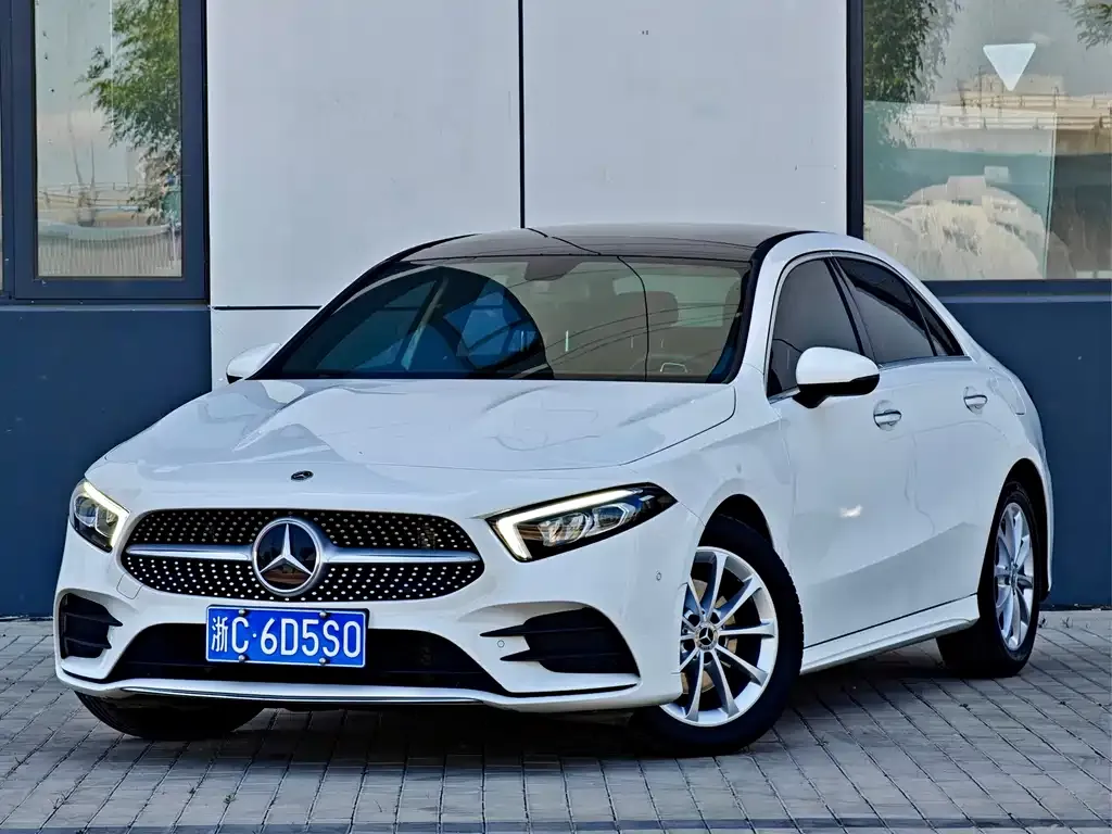 Mercedes-Benz A-Class — фото 1