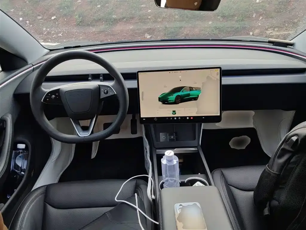 Tesla Model 3 — фото 9