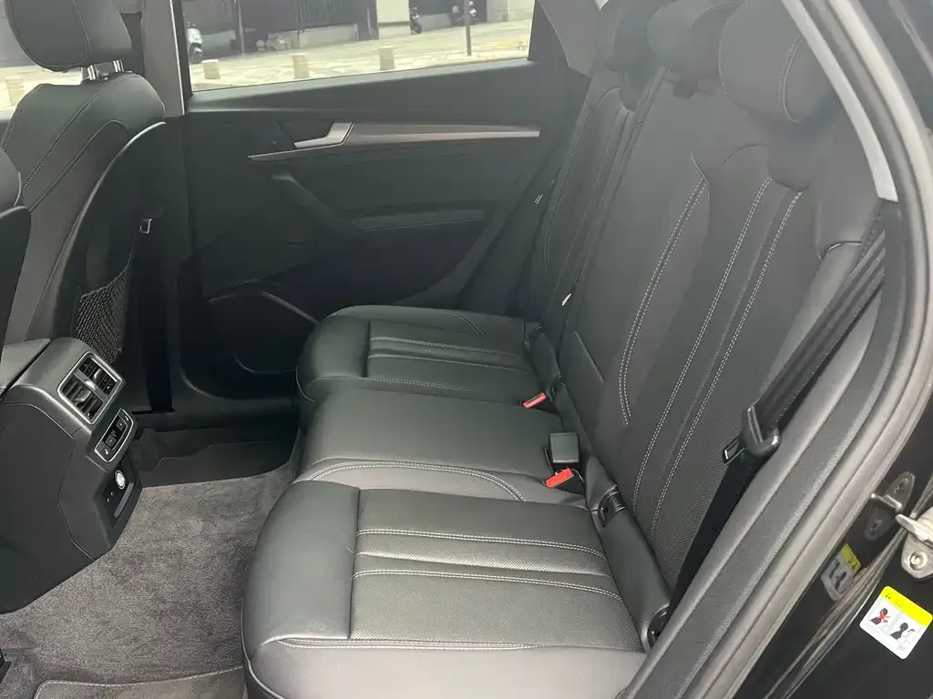 Audi Q5L 2021 из CN, фото 3