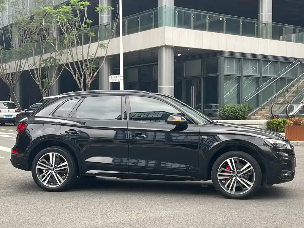 Audi Q5L 2021 из CN, фото 10