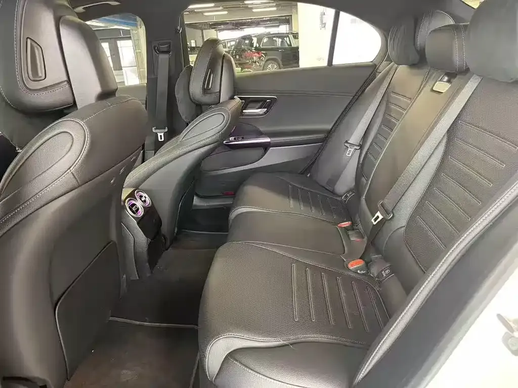Mercedes-Benz C-Class 2024 из CN, фото 7