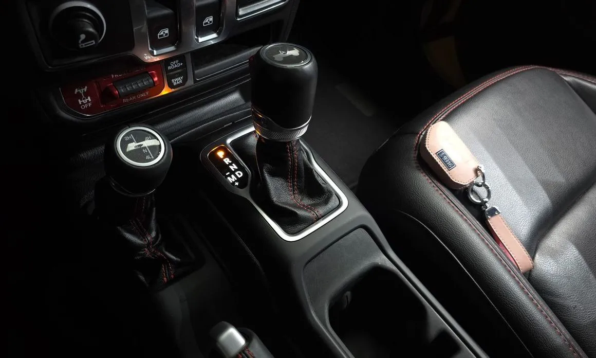 Jeep Wrangler 2021 из KR, фото 7