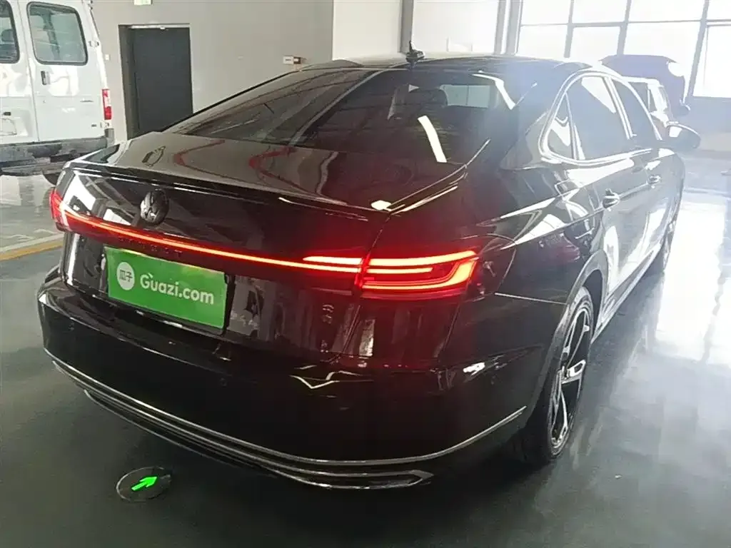 Volkswagen Passat — фото 3