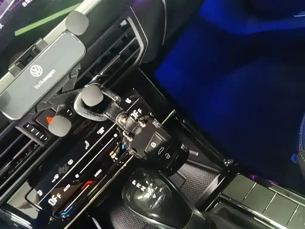 Volkswagen Passat — фото 6