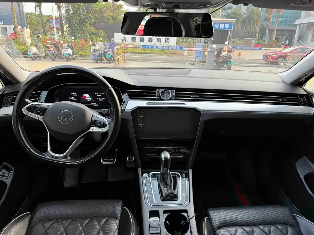 Volkswagen Magotan GTE PHEV 2022 из CN, фото 6