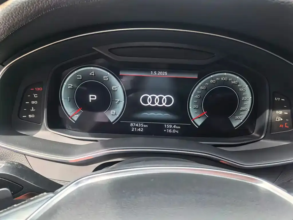 Audi A6L — фото 2