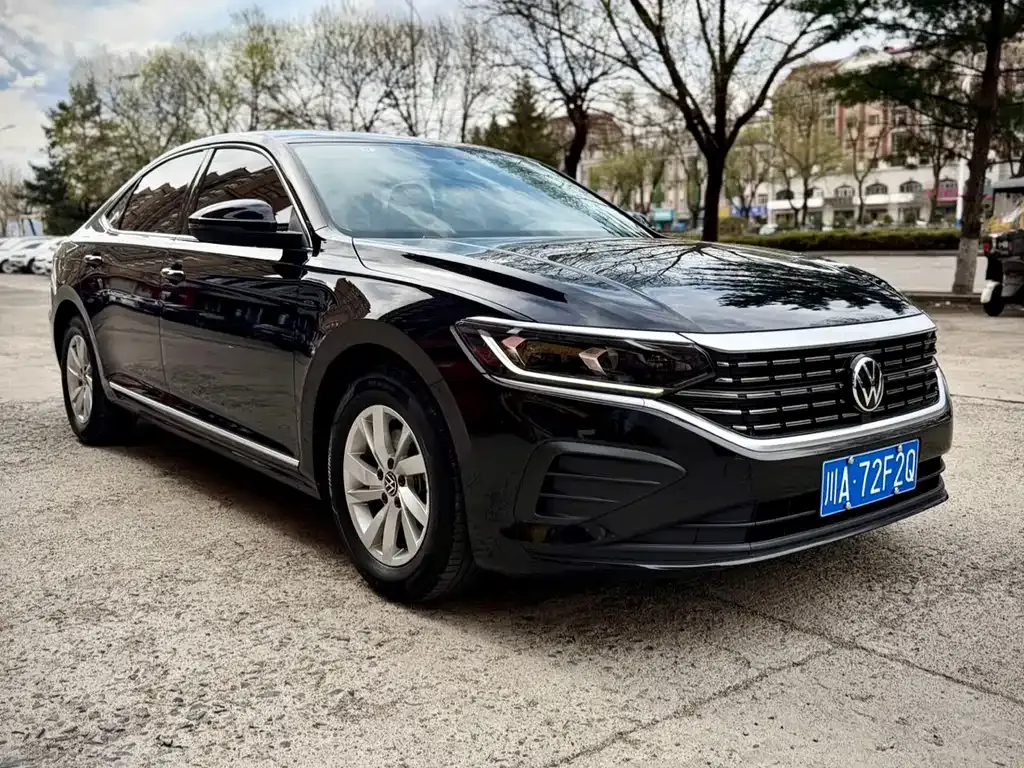 Volkswagen Passat — фото 1