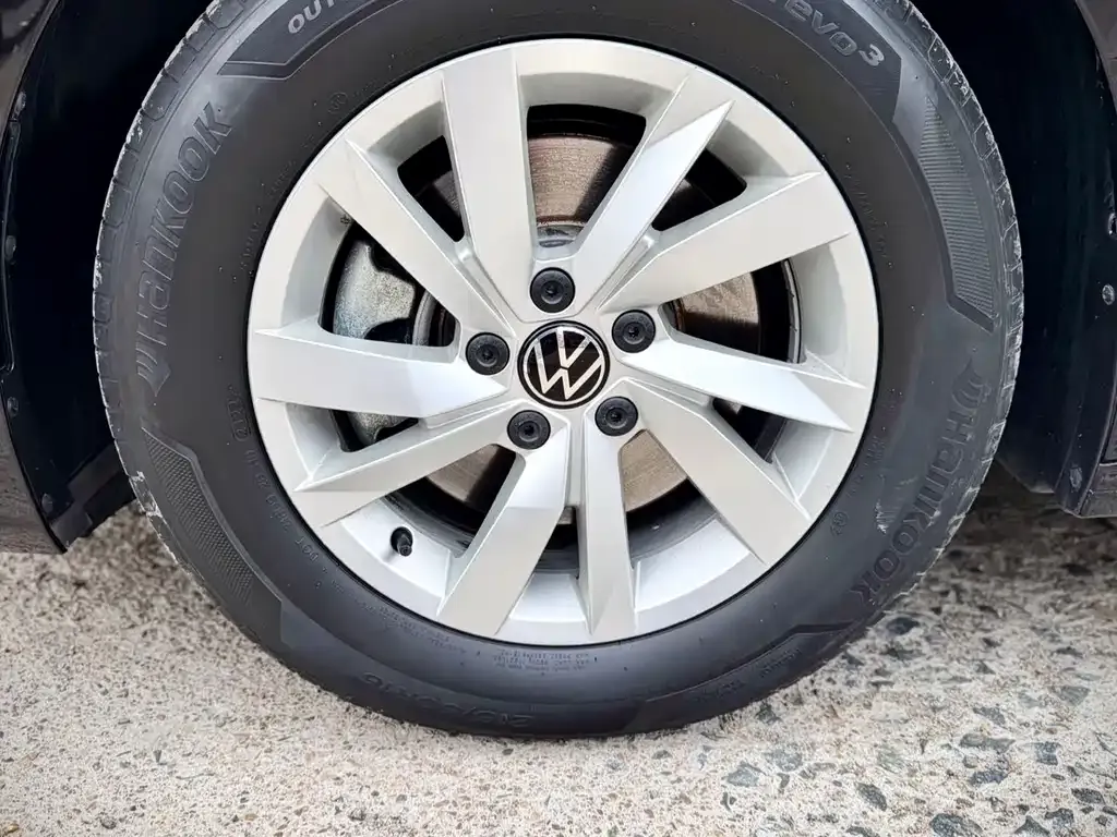 Volkswagen Passat — фото 3