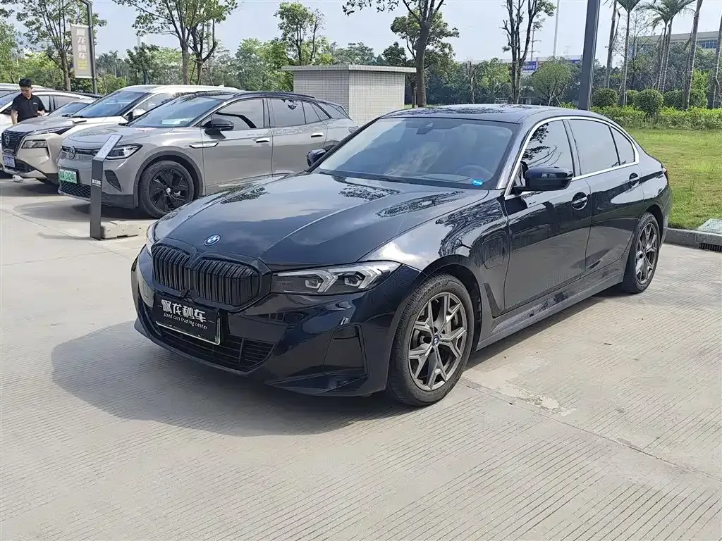 BMW i3 — фото 1