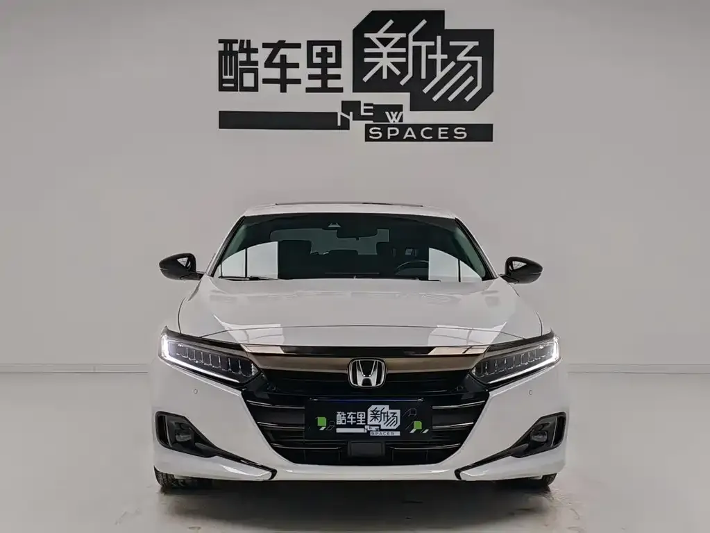 Honda Accord — фото 7