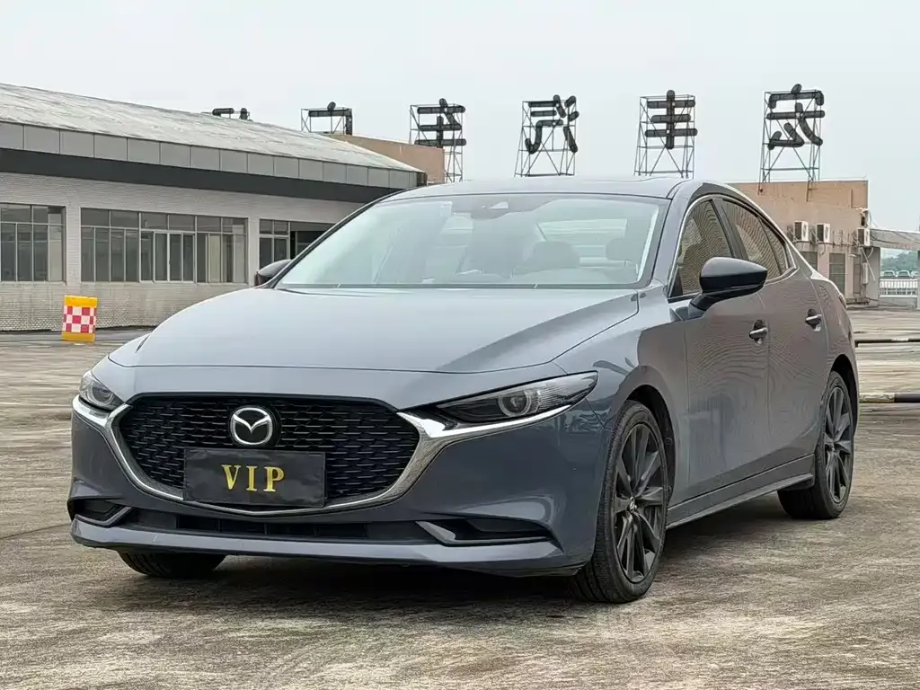 Mazda 3 Axela 2022 из CN, фото 1