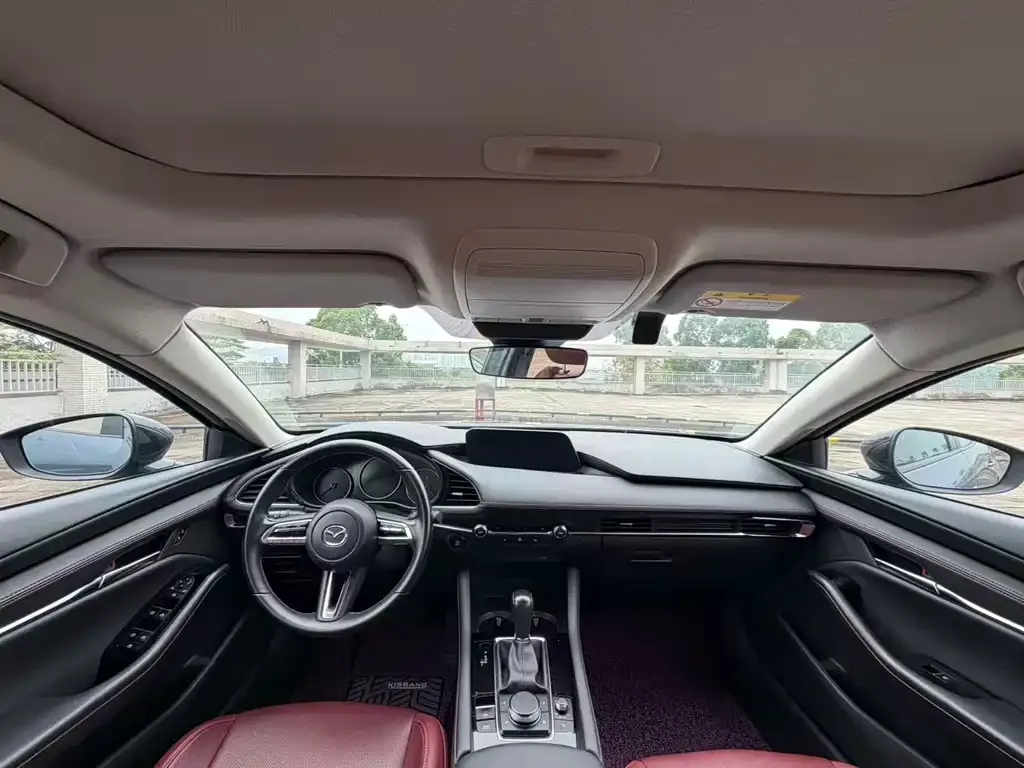 Mazda 3 Axela 2022 из CN, фото 4