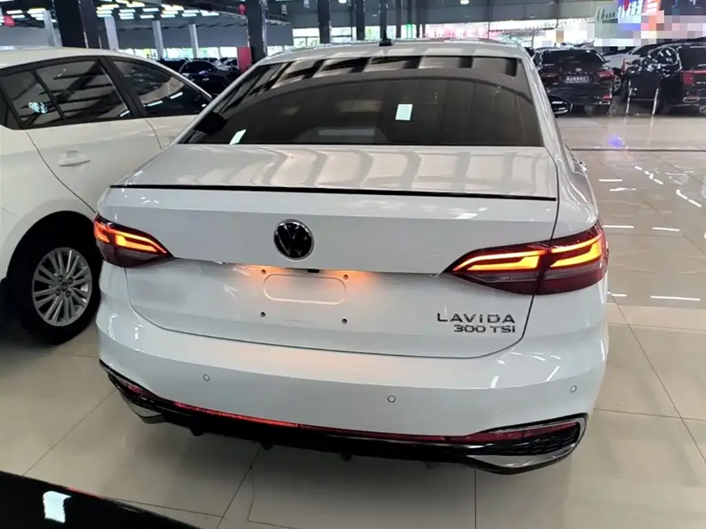 Volkswagen Lavida 2023 из CN, фото 7