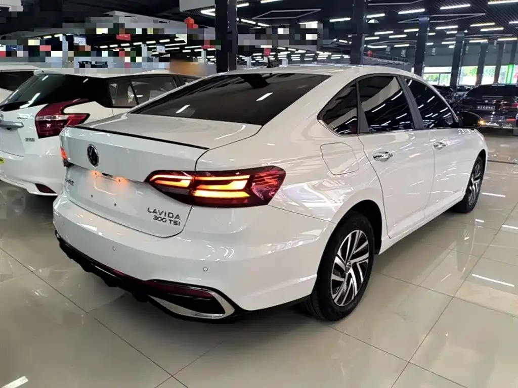Volkswagen Lavida 2023 из CN, фото 3