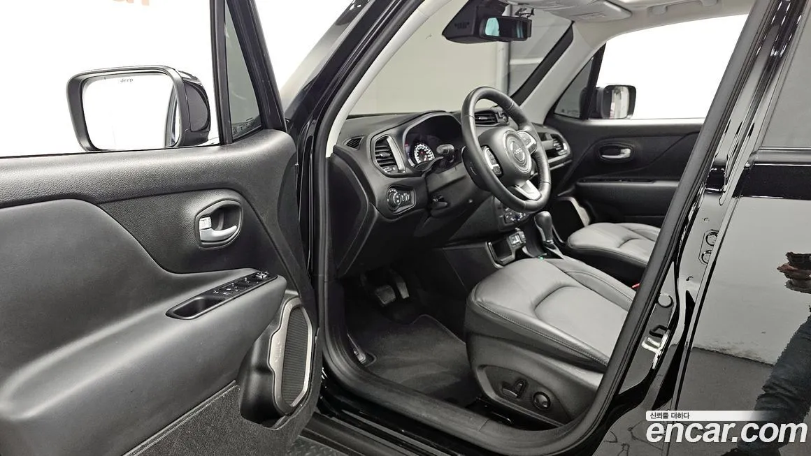 Jeep Renegade 2023 из KR, фото 8