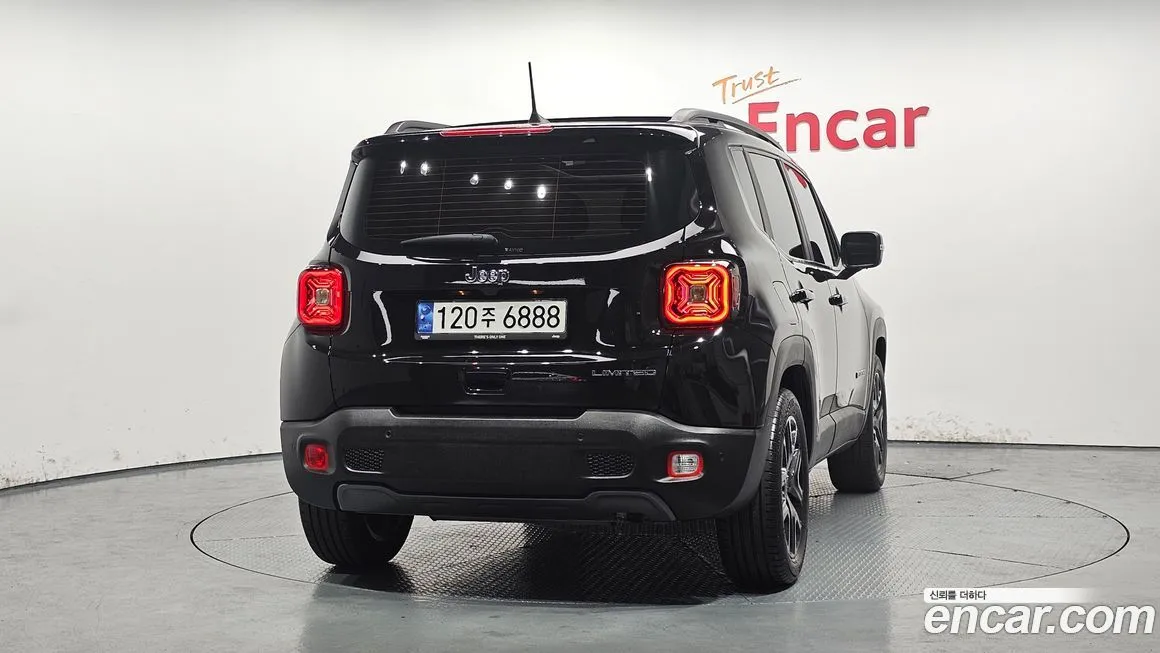 Jeep Renegade 2023 из KR, фото 5