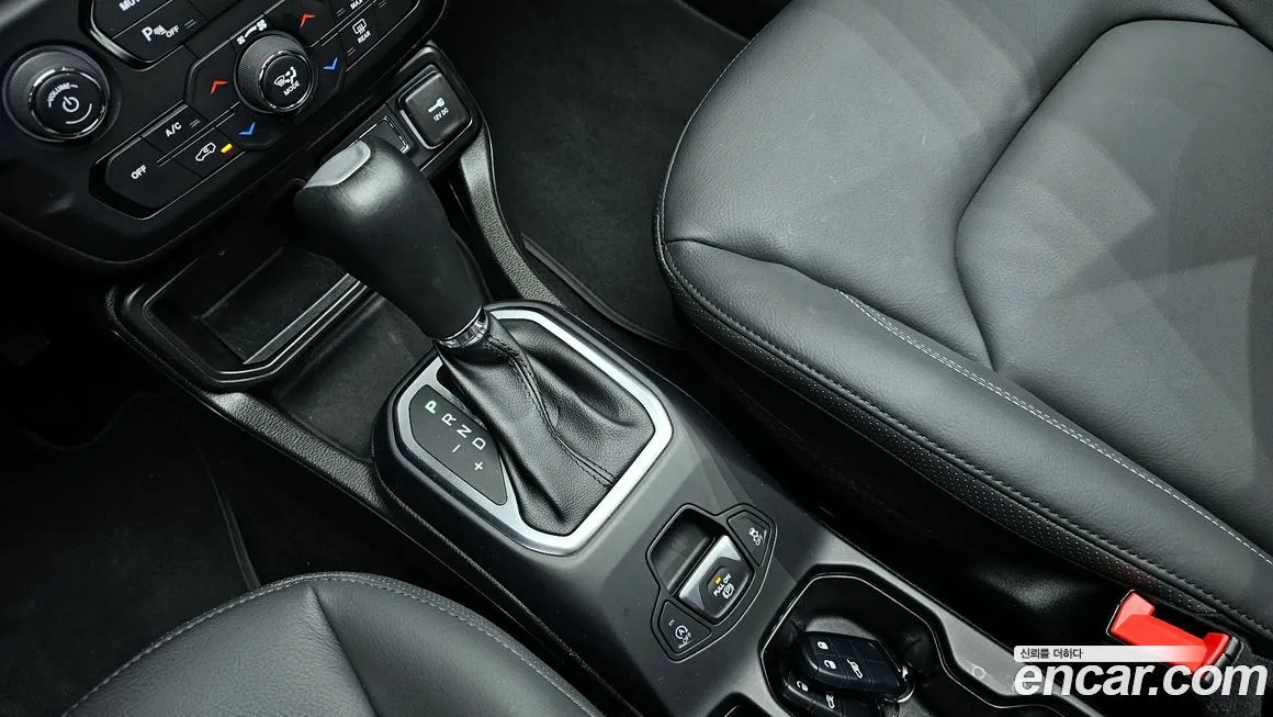 Jeep Renegade 2023 из KR, фото 7