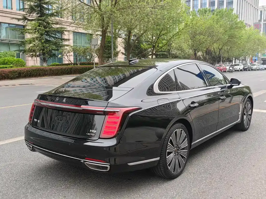 Hongqi H9 — фото 9