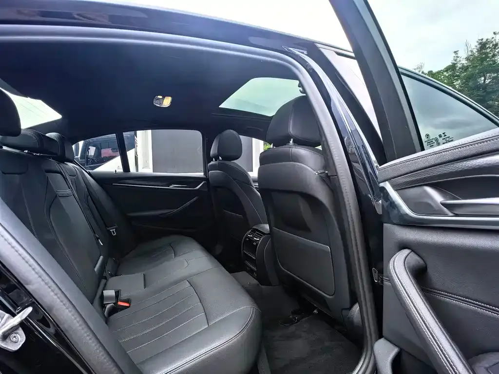 BMW 5 Series (Import) 2021 из CN, фото 4