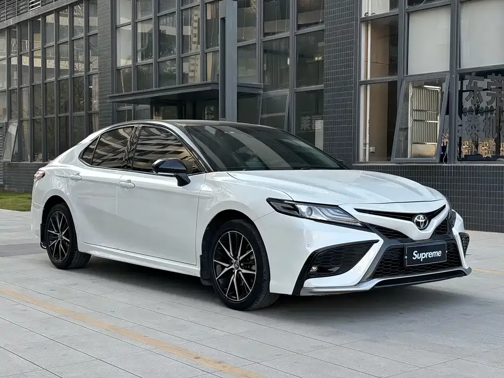 Toyota Camry 2021 из CN, фото 10