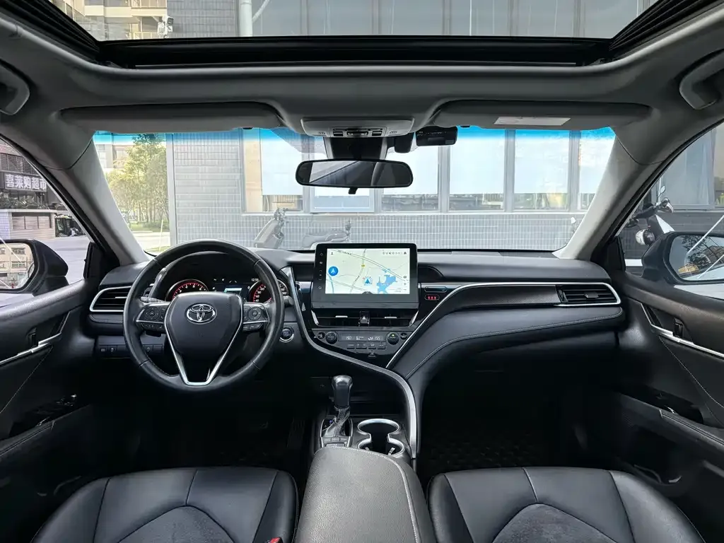 Toyota Camry 2021 из CN, фото 5