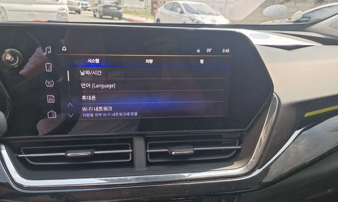 Chevrolet (GM Daewoo) Trax 2025 из KR, фото 4