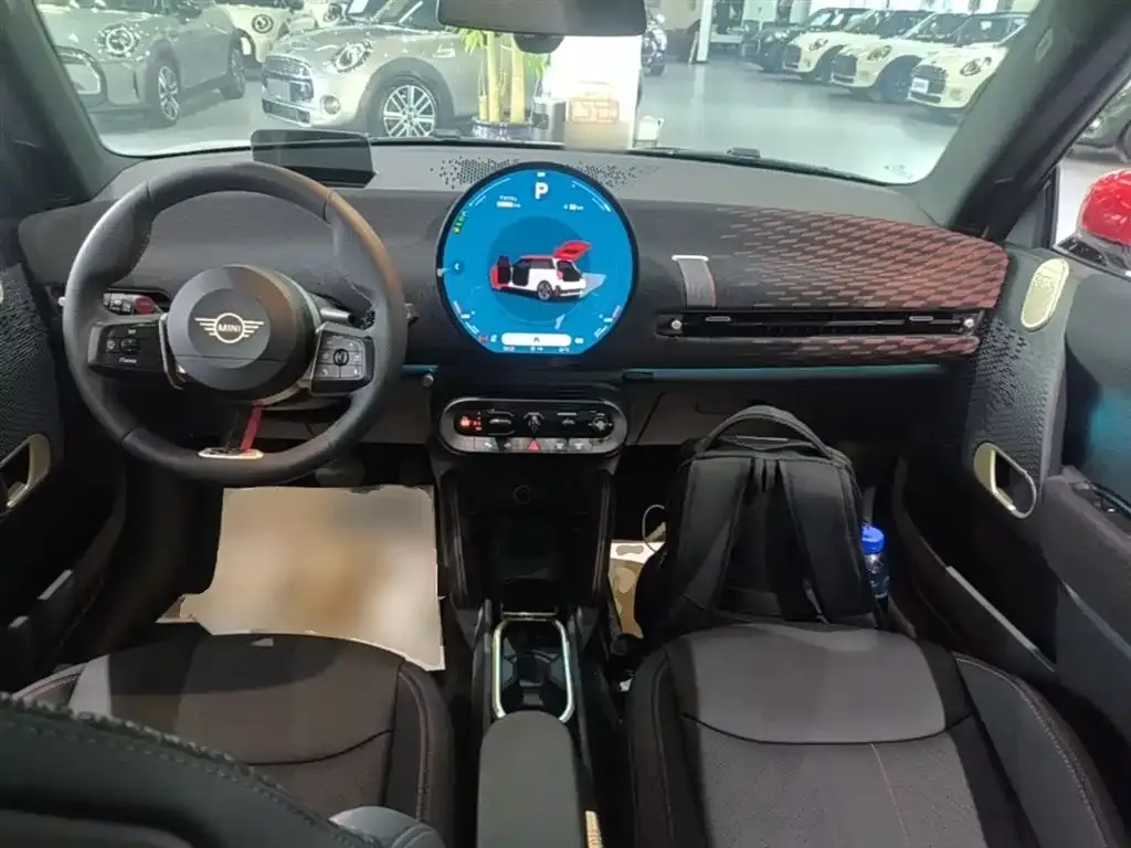 MINI JCW Electric 2025 из CN, фото 9