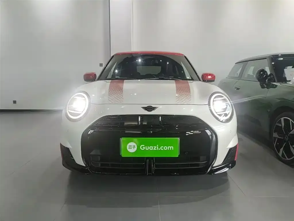 MINI JCW Electric 2025 из CN, фото 6