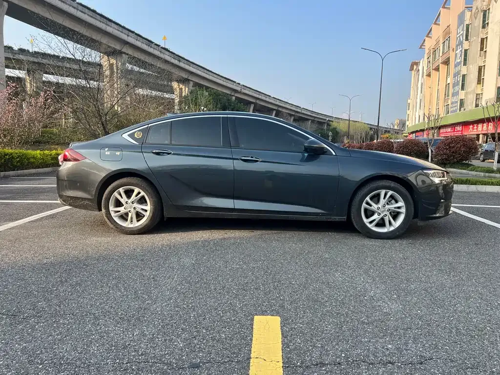 Buick Regal — фото 9