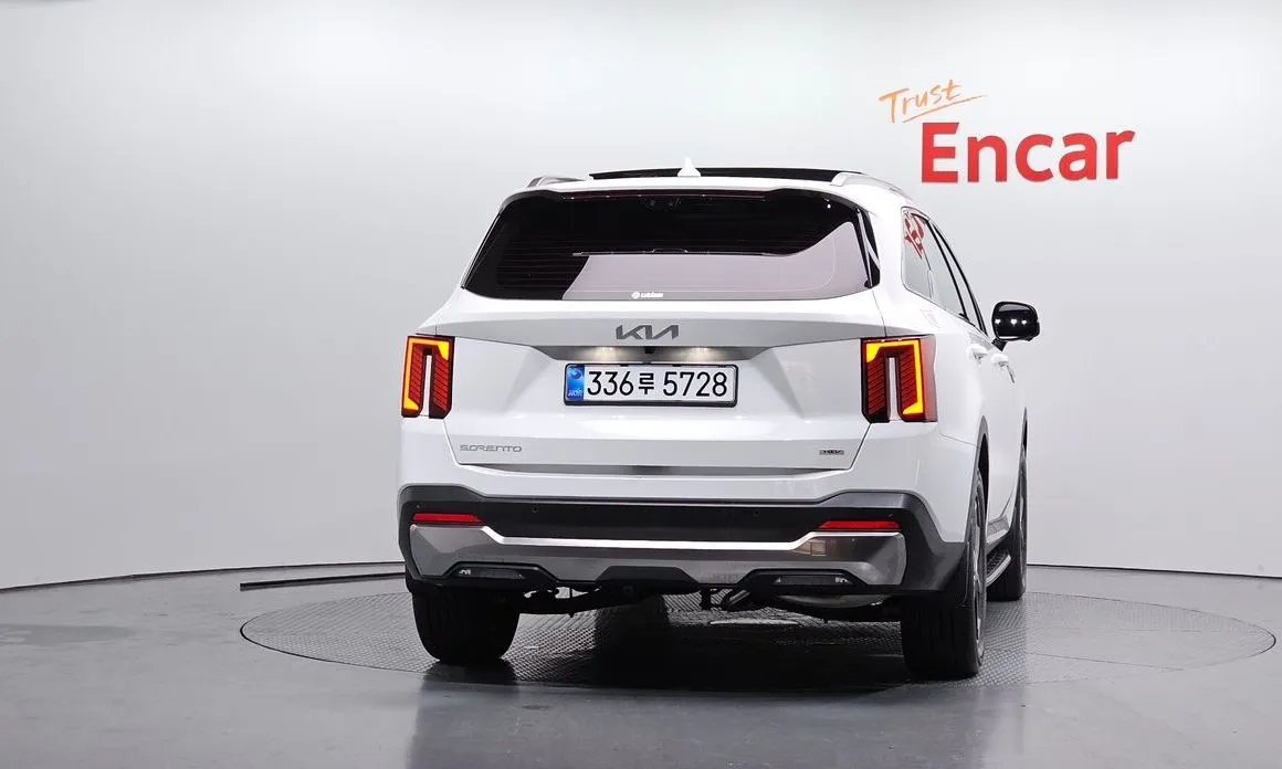 Kia Sorento — фото 7
