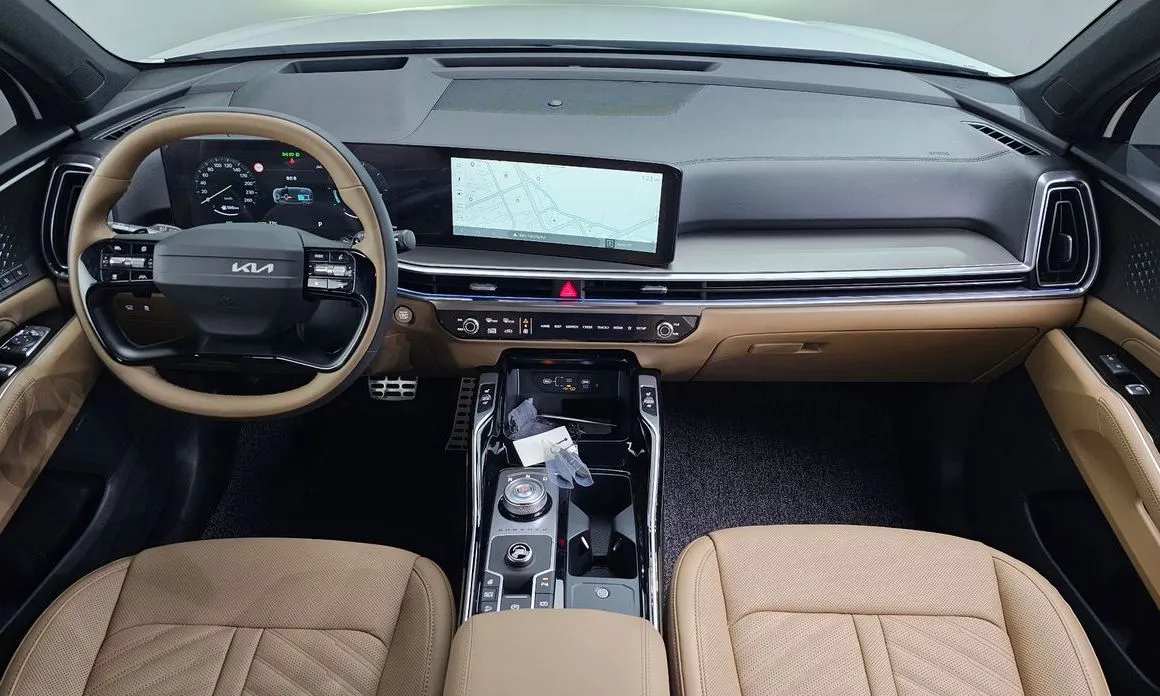 Kia Sorento — фото 8