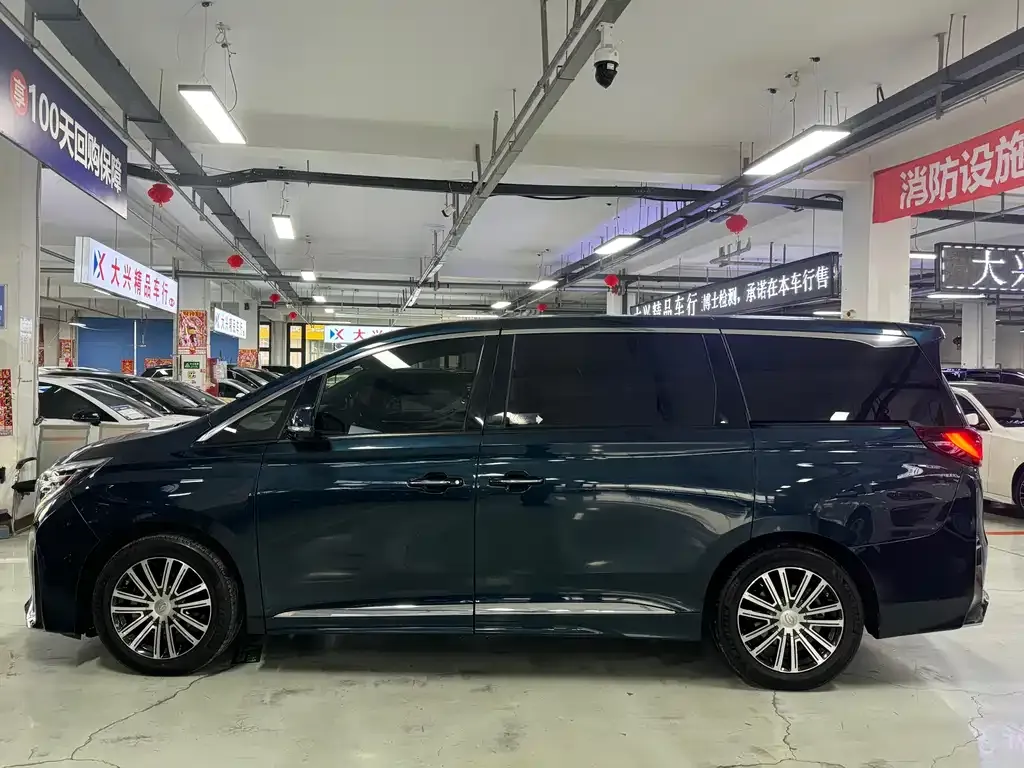 GAC Motor Trumpchi M8 — фото 3