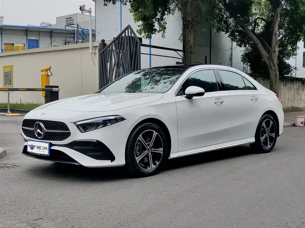 Mercedes-Benz A-Class — фото 1
