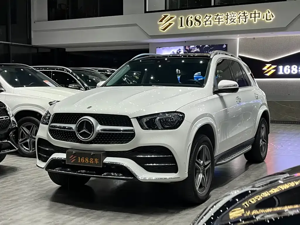 Mercedes-Benz GLE — фото 1