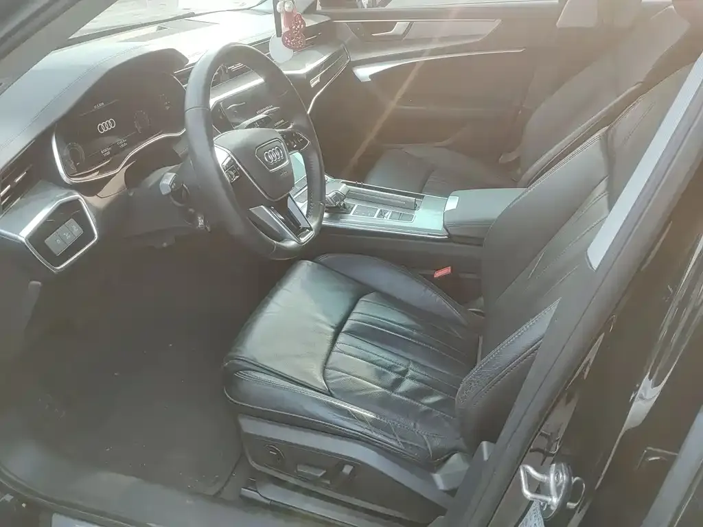 Audi A6L 2021 из CN, фото 5