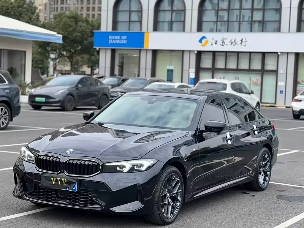 BMW 3 Series — фото 1