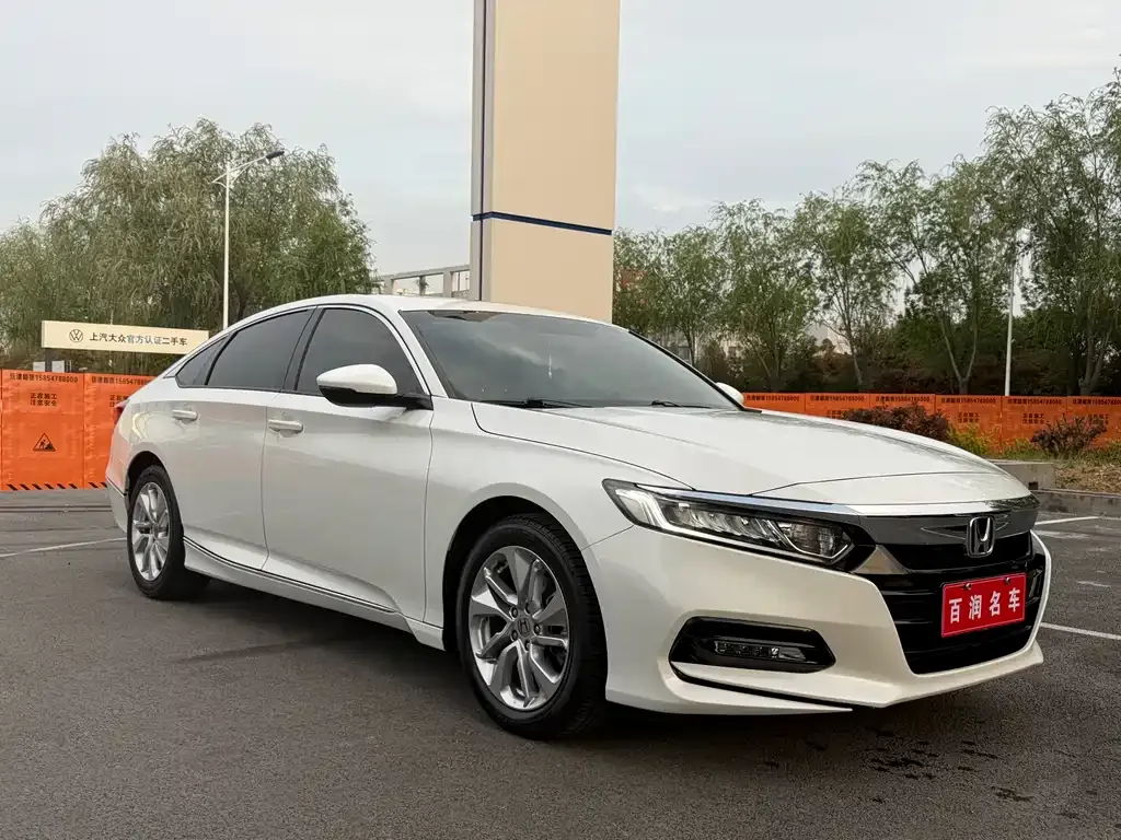 Honda Accord — фото 5