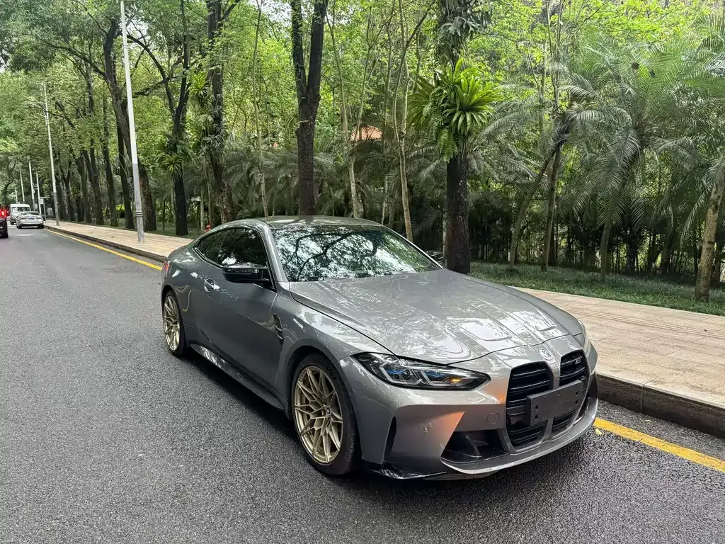 BMW M4