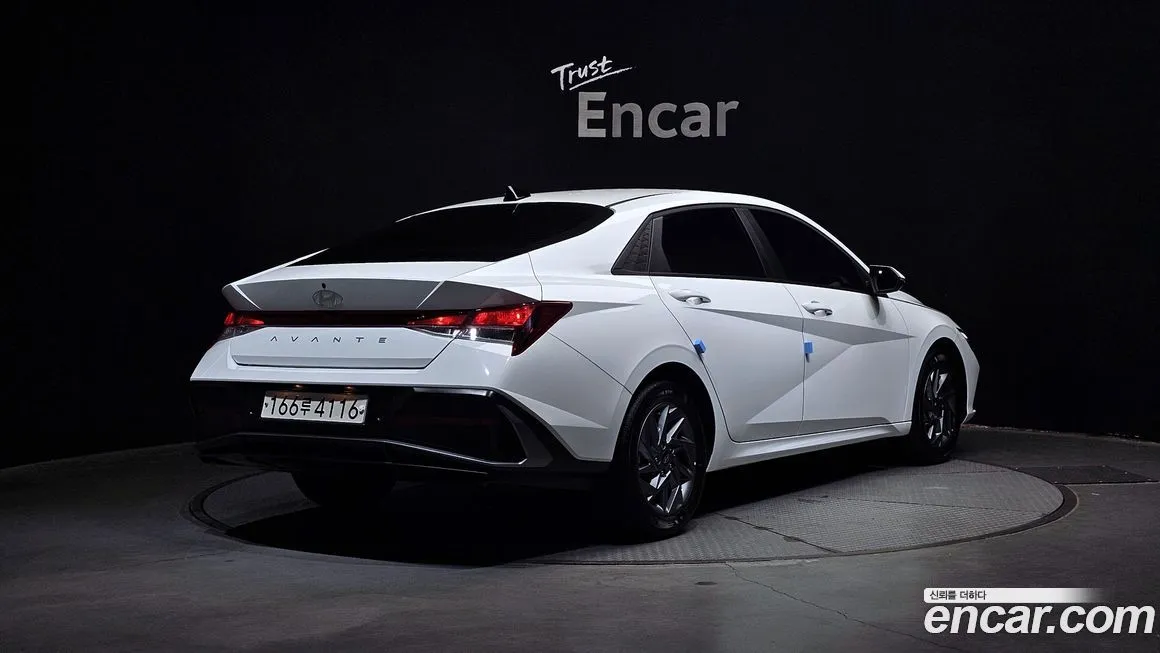 Hyundai AVANTE — фото 4