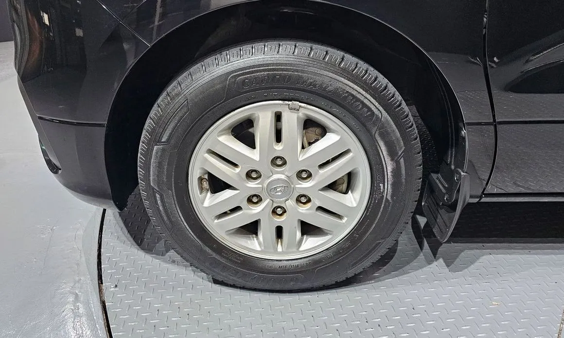 Hyundai Starex — фото 10