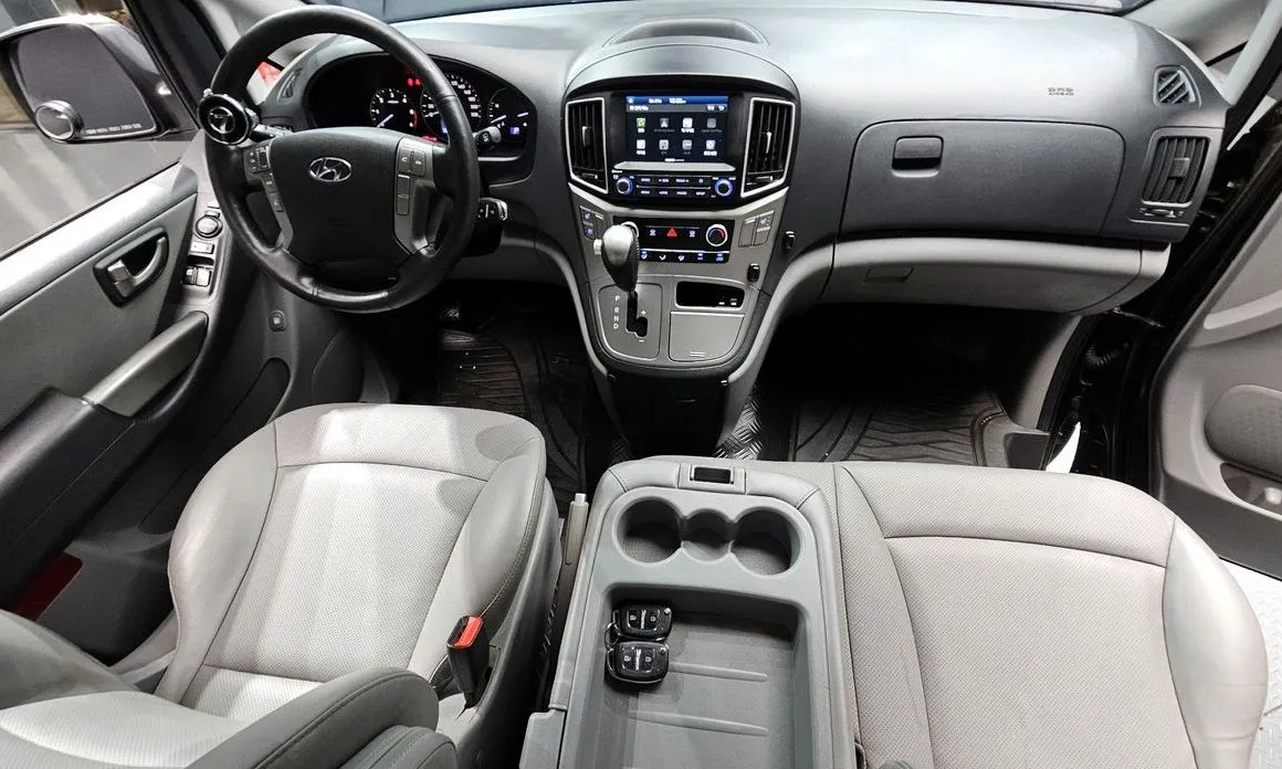 Hyundai Starex — фото 2