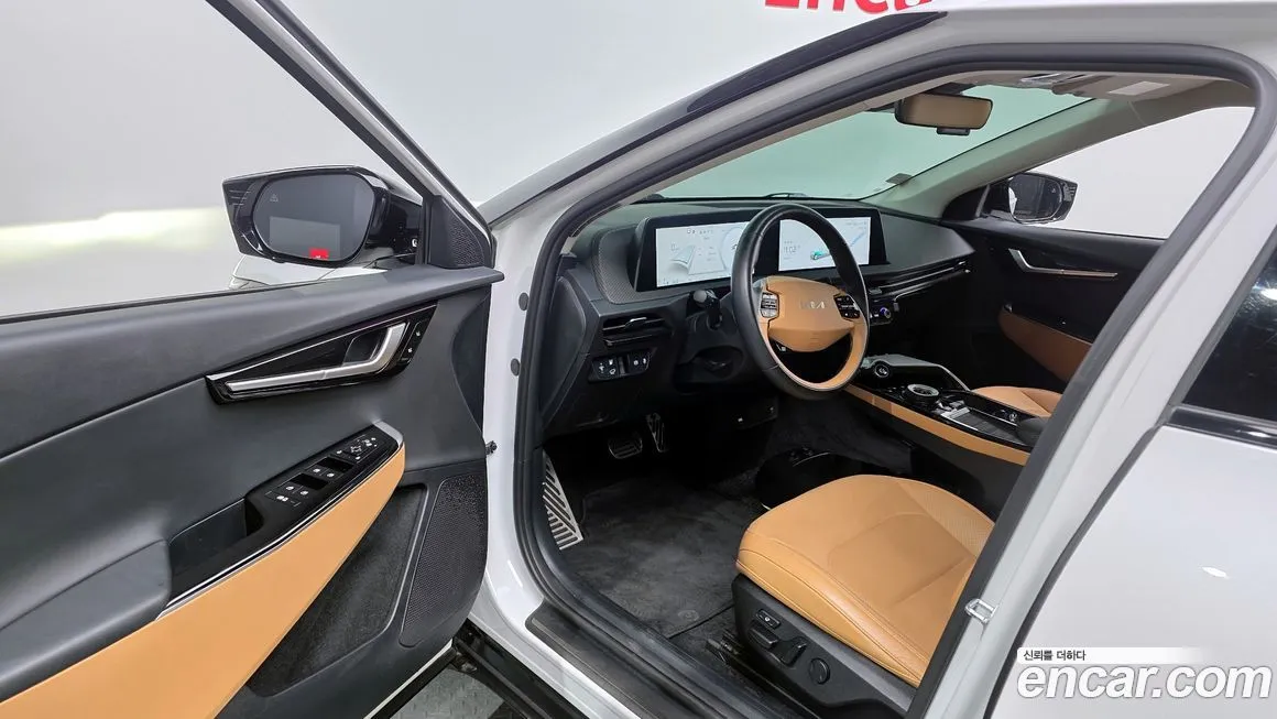 Kia EV6 2023 из KR, фото 8