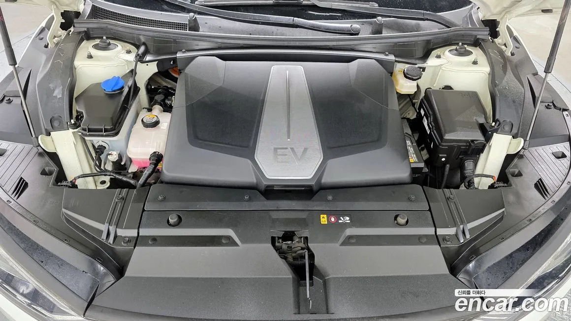 Kia EV6 2023 из KR, фото 9