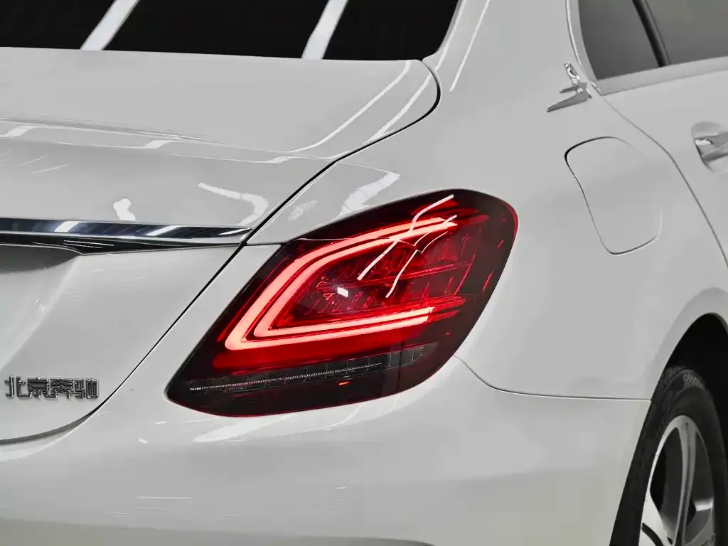 Mercedes-Benz C-Class — фото 6