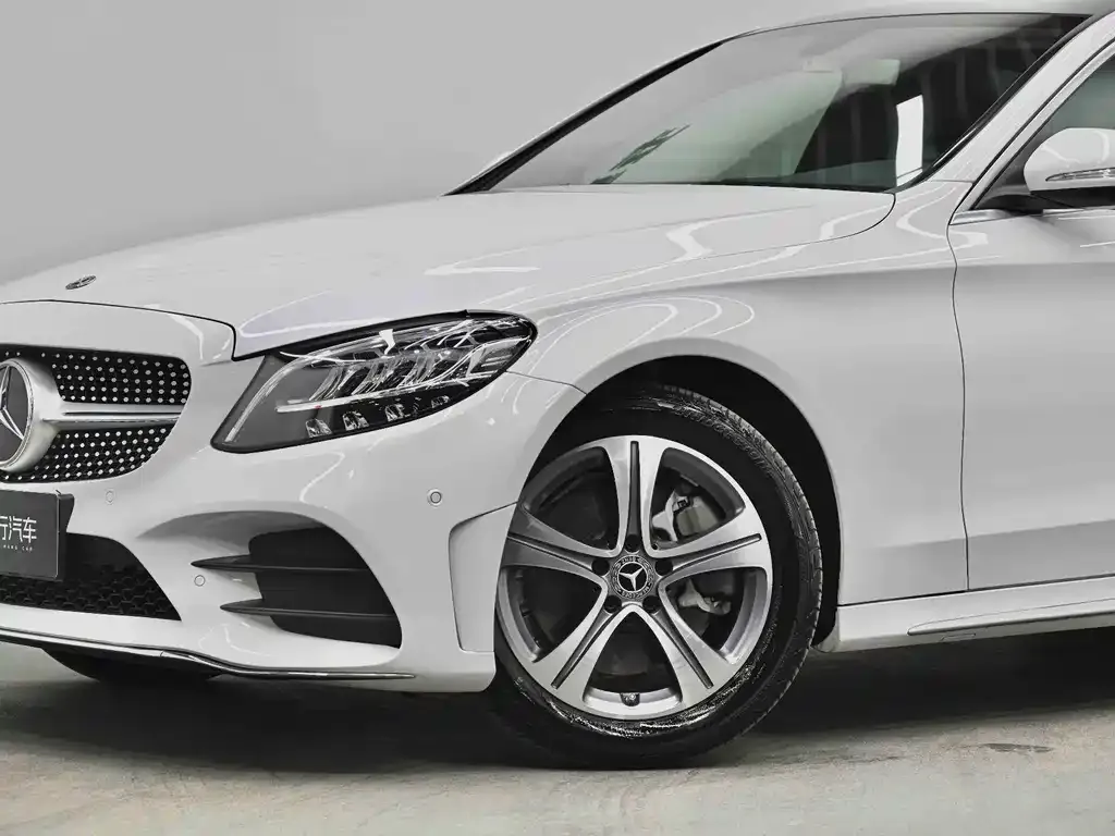 Mercedes-Benz C-Class — фото 3