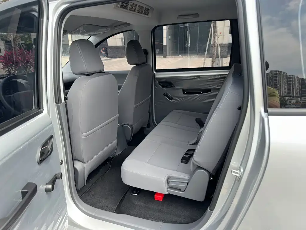 Wuling Hongguang EV 2026 из CN, фото 3