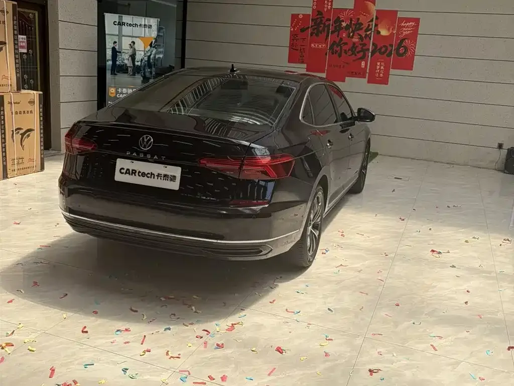 Volkswagen Passat — фото 4